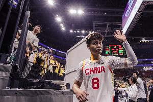 pg电子河南站-男篮队长！赵睿上半场3投2中&amp;罚球2中2得到6分4篮板1助攻