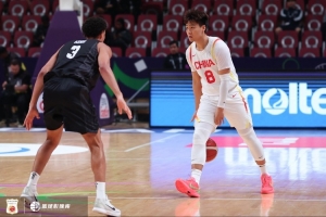 pg电子-赵睿：腿没事 硬伤还好 我们每场比赛不是击败对手 而是做好自己