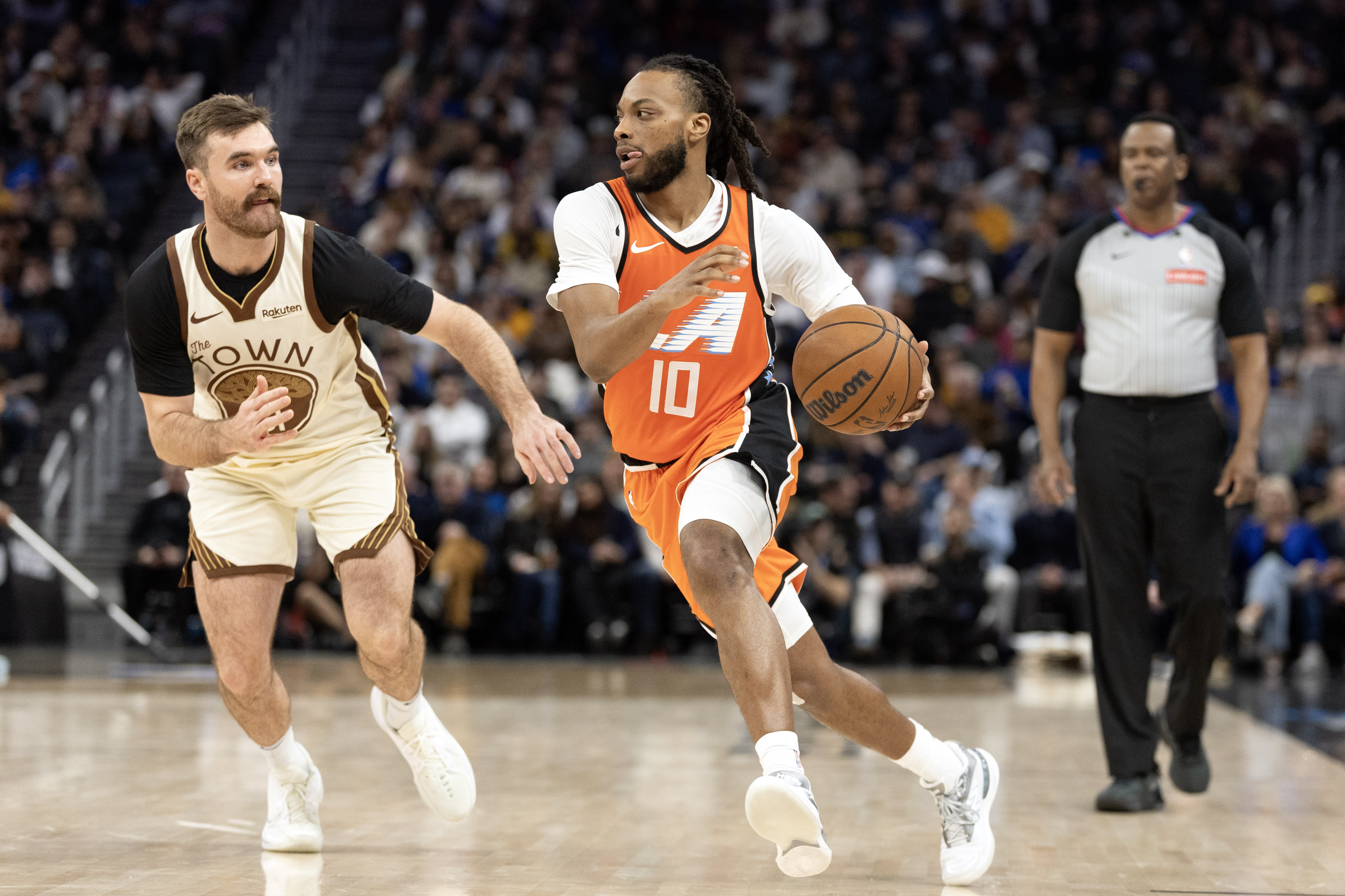 PG电子官方网站-小卡：加兰首秀打得很棒 有侵略性&amp;能投中空位/防中锋时也很积极